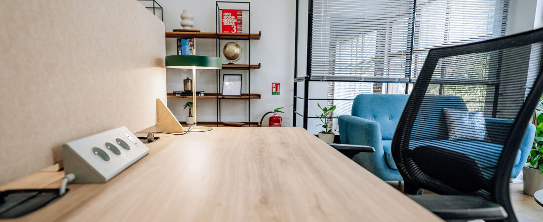 Coworking bureau Paris Ivry-sur-Seine Val de Marne espace travail workspace morning regus location privé
